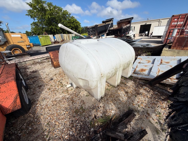1000 Gallon Storage Tank